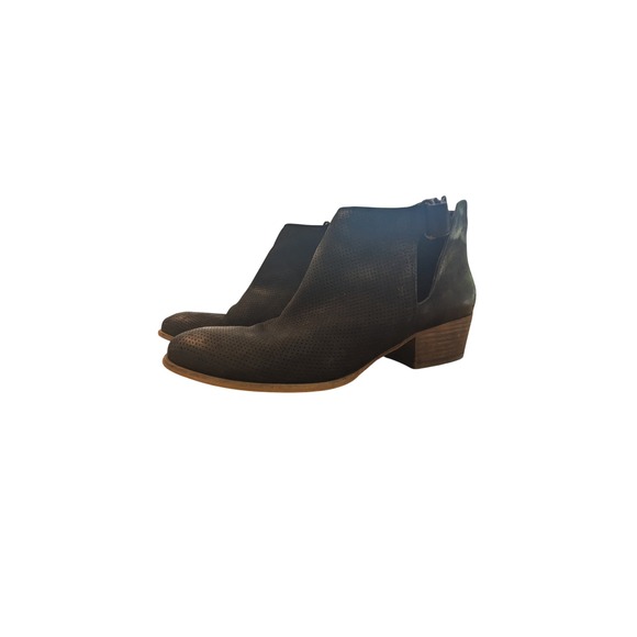 Caslon Black Leather Ankle‎ Booties Perforated Detail Cutout Accents 10M - Picture 1 of 9